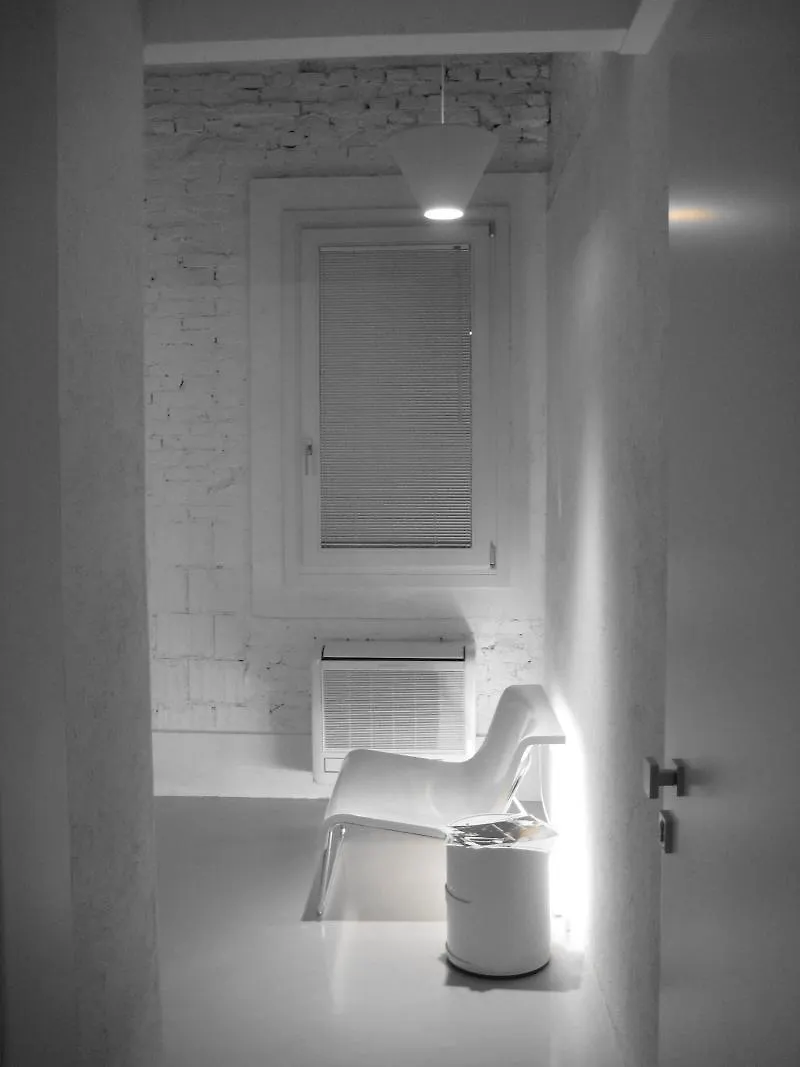 Legrenzi Rooms Mestre 2*,  Italy